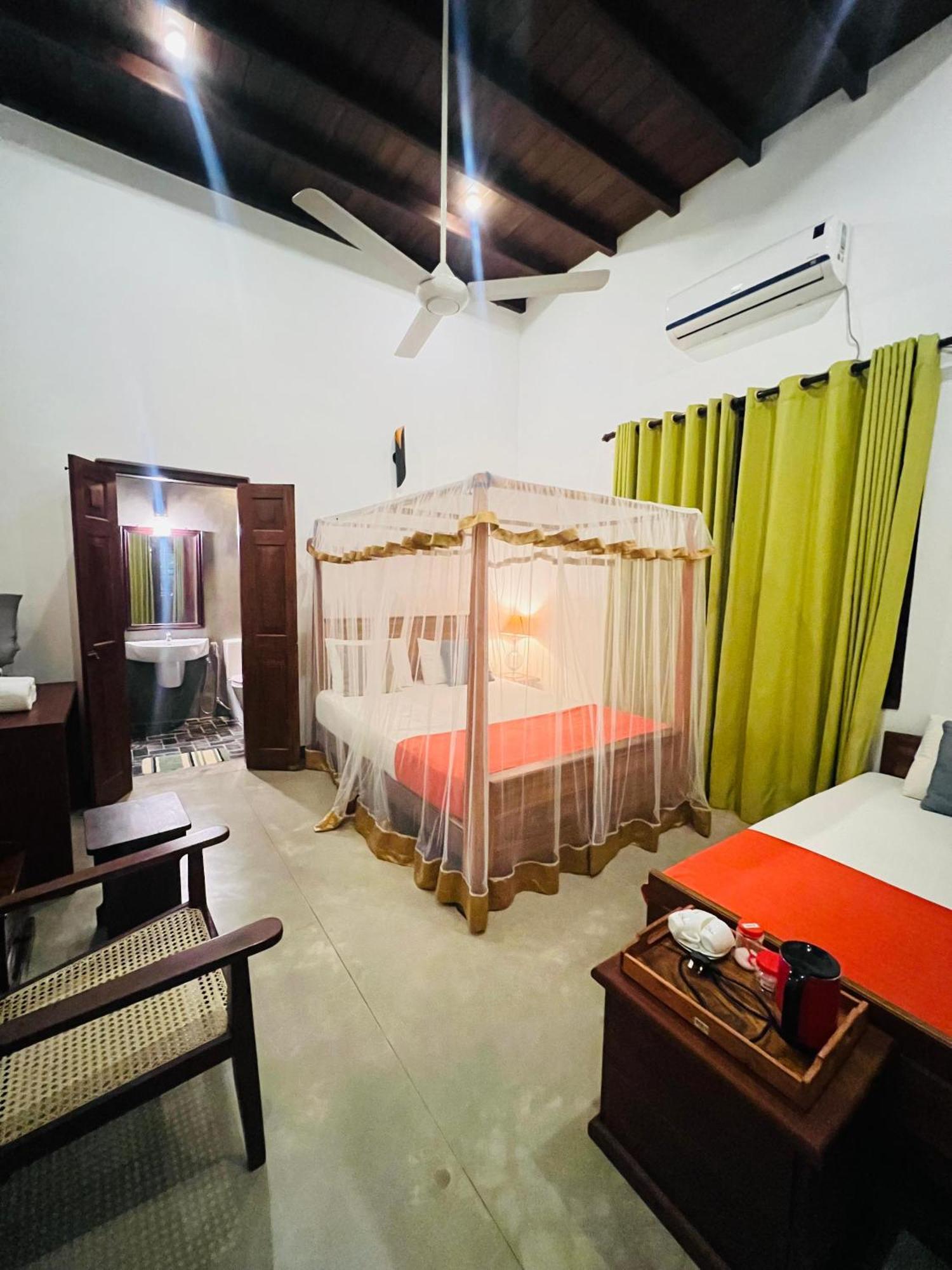 Krishan * Negombo